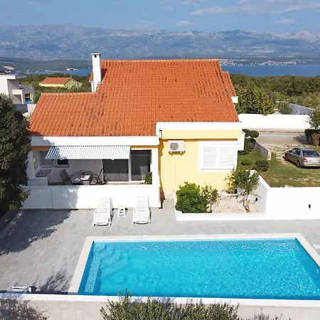 Solaris * Podgradina (Posedarje)