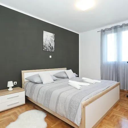 Solaris Nyaraló Podgradina (Posedarje)