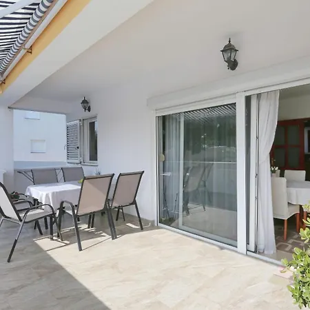 Solaris Podgradina (Posedarje)