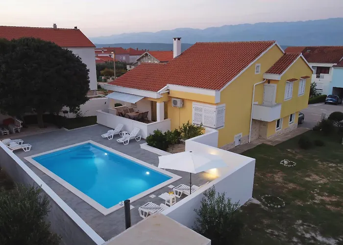 Solaris * Podgradina (Posedarje)