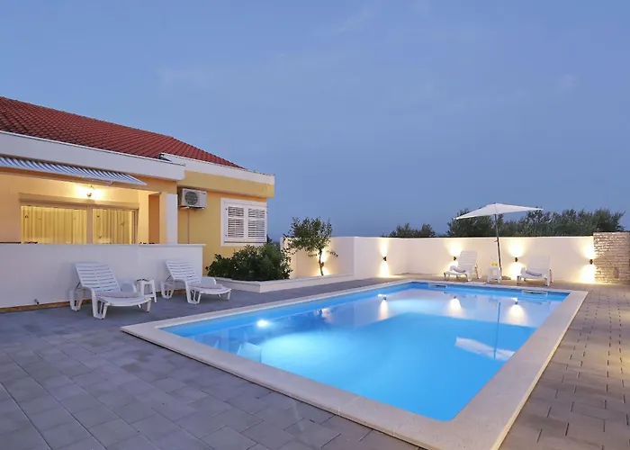 Solaris * Podgradina (Posedarje)