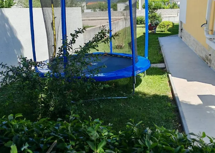 Solaris * Podgradina (Posedarje)